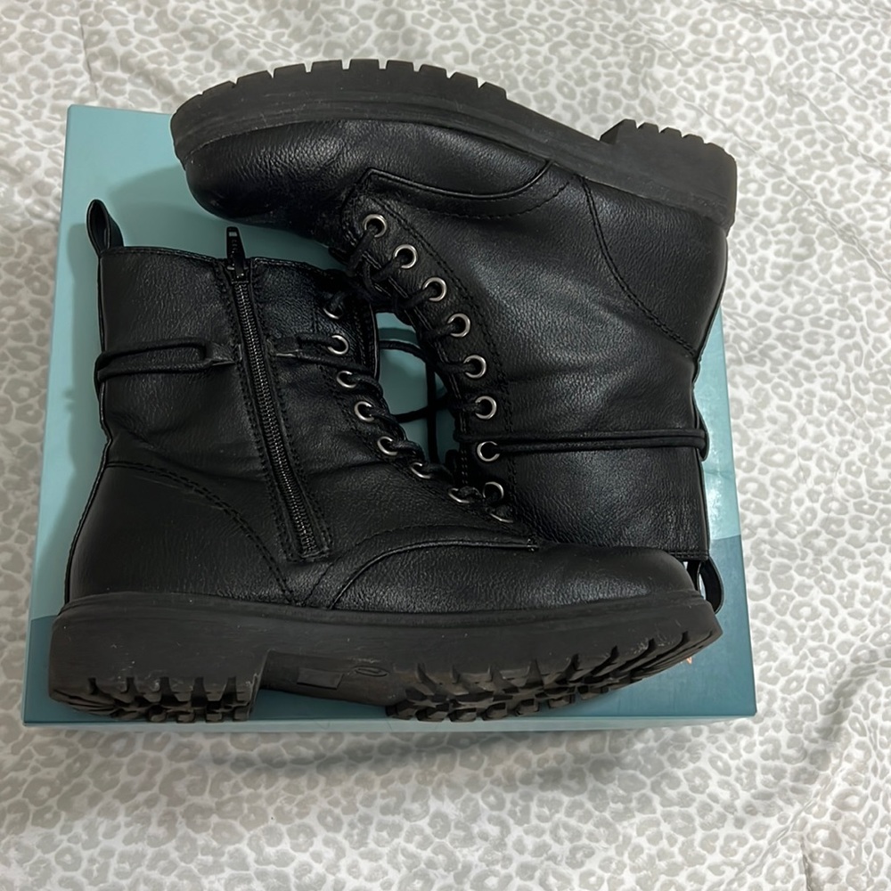 Black boots